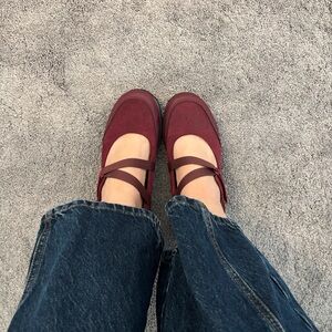 Dansko Primrose Flat (Burgundy / Wine Mary Jane’s)